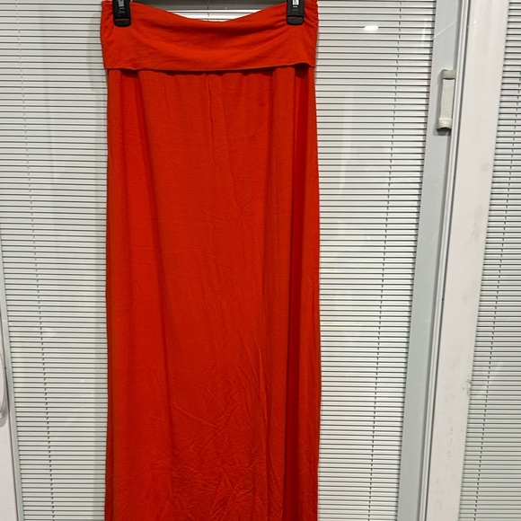 Kenar Vibrant Red Maxi Skirt - Picture 4 of 5